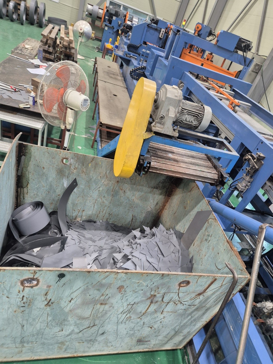 640 V-CUT Lose 배출 Conveyor M/C